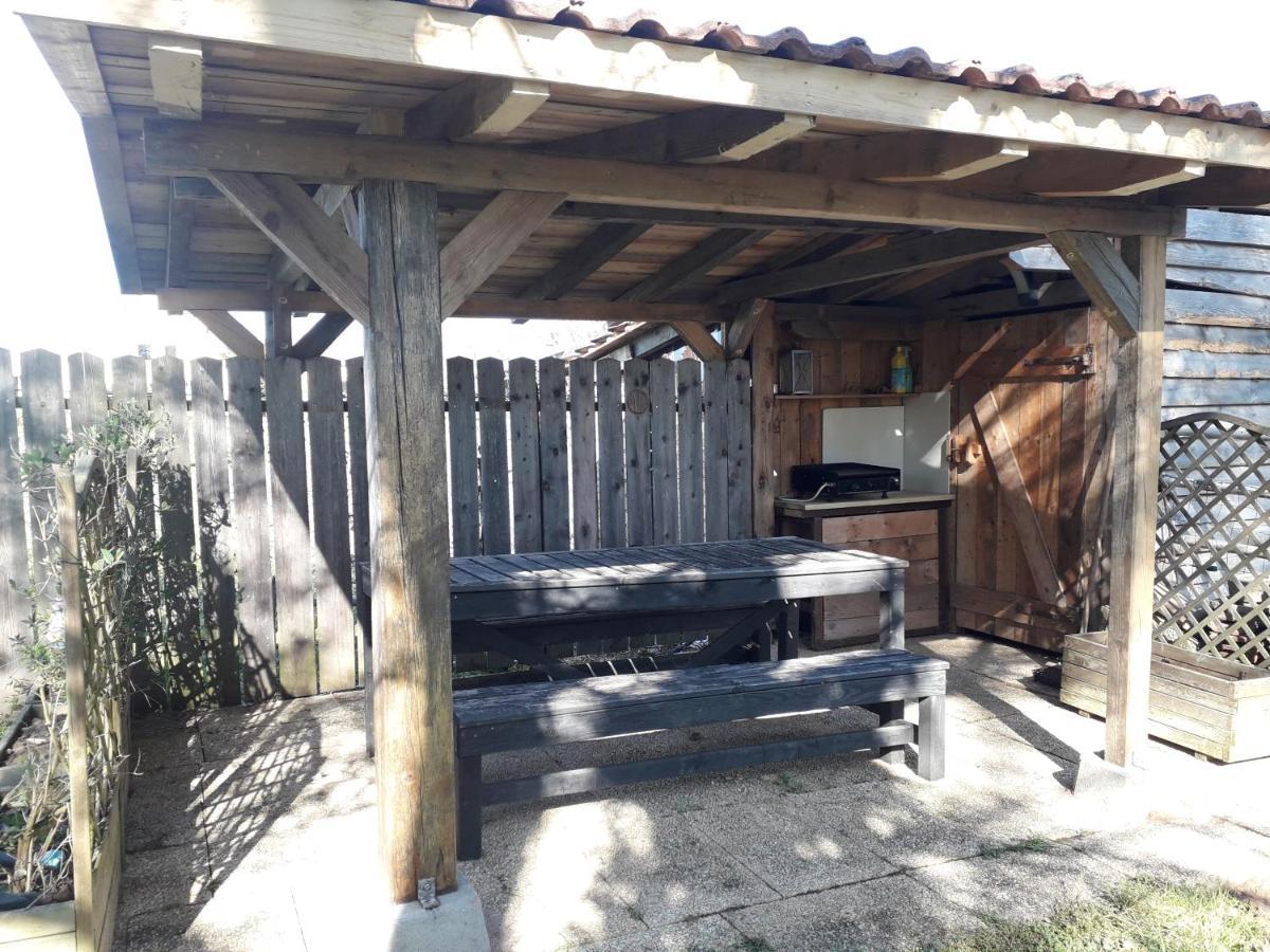 Gites Riviere Et Colline Niedermodern Zewnętrze zdjęcie