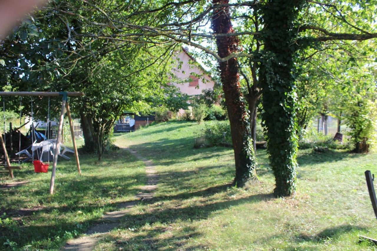 Gites Riviere Et Colline Niedermodern Zewnętrze zdjęcie